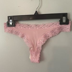 Set of 4 Thongs